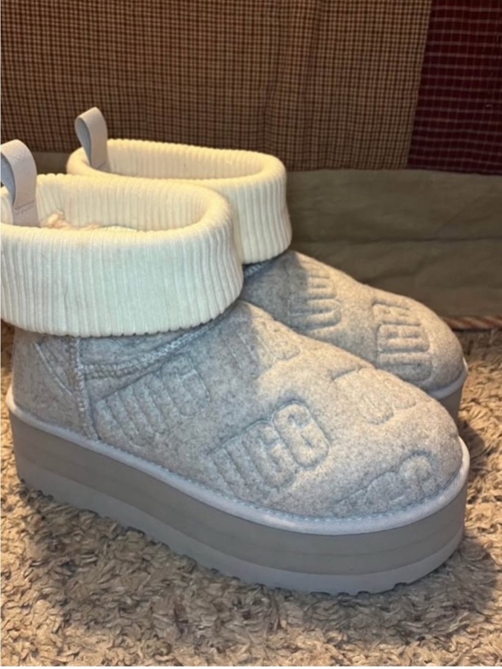 Ugg boots size 8 excellent condition